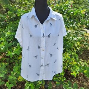 Jane & Delancey Women's L Blouse With Giraffe Graphics And Pearl Buttons